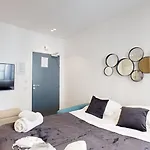 Bluestay 27 - Charmant studio à Paris