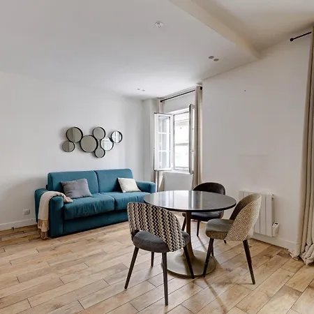 Bluestay 27 - Charmant Studio A *